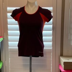 Brooks Women's Maroon and Red Short Sleeve Tee